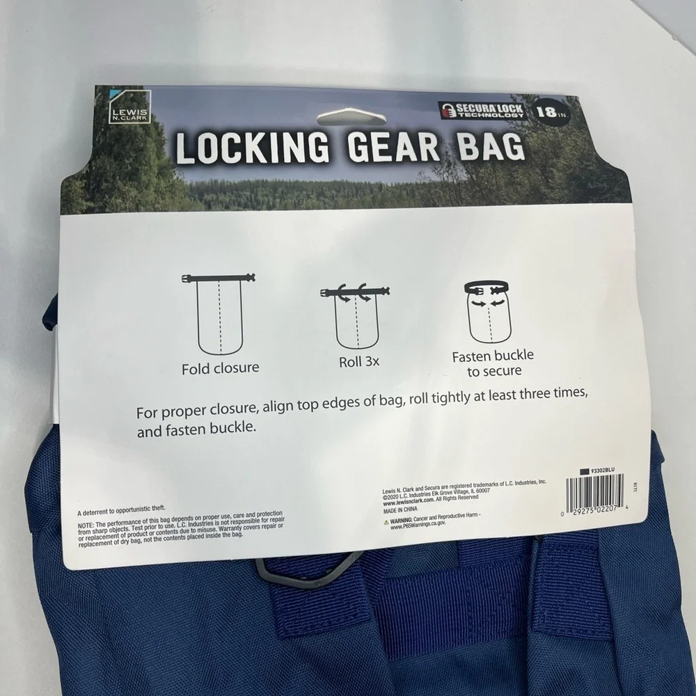 NEW Locking Gear Bag Black and Blue Lewis N Clark 18 inch size